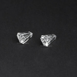 Arrow Cut Loose Paired Diamonds