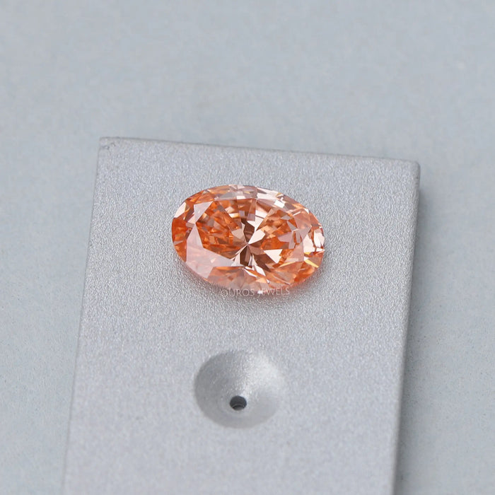 Brilliant Cut 0.82 Carat Pink Oval Lab Diamond