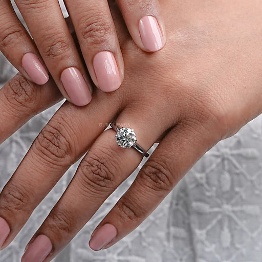 Round Soltaire Diamond Engagment Ring