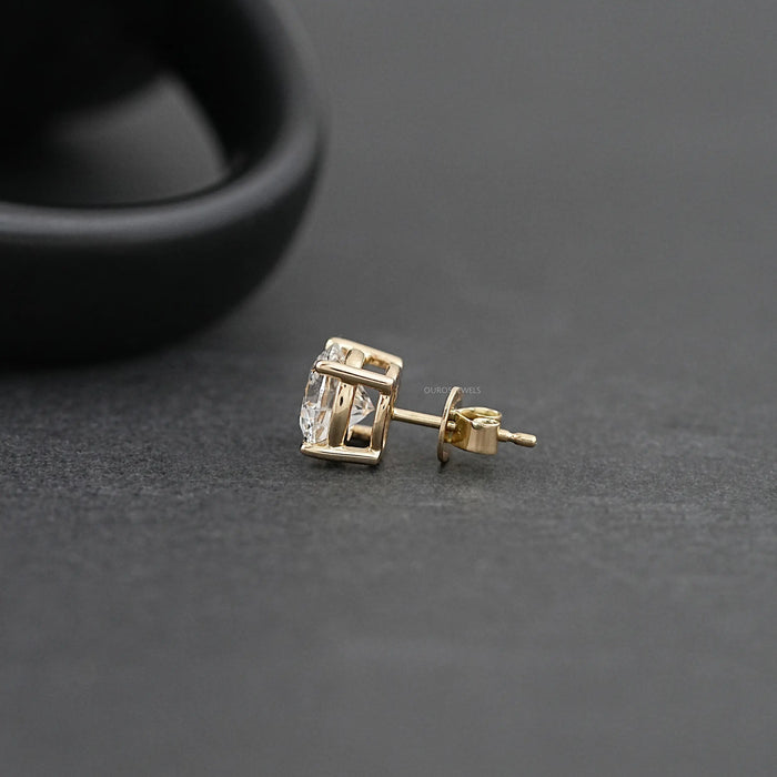 Round Solitare Diamond Men's Earring