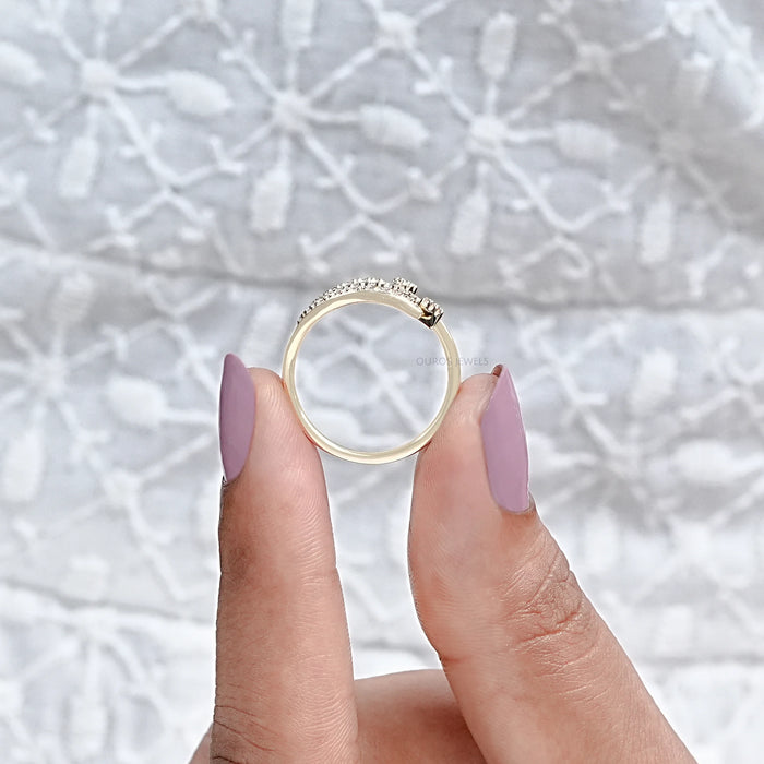 Round Diamond Angel Wing Fashion Ring