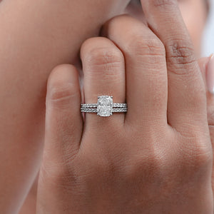 Elongated Cushion Cut Diamond Wedding Ring Set