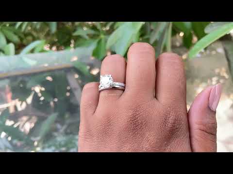 round solitaire diamond ring