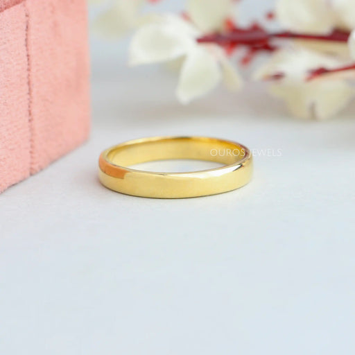 yellow gold plain wedding band for men 